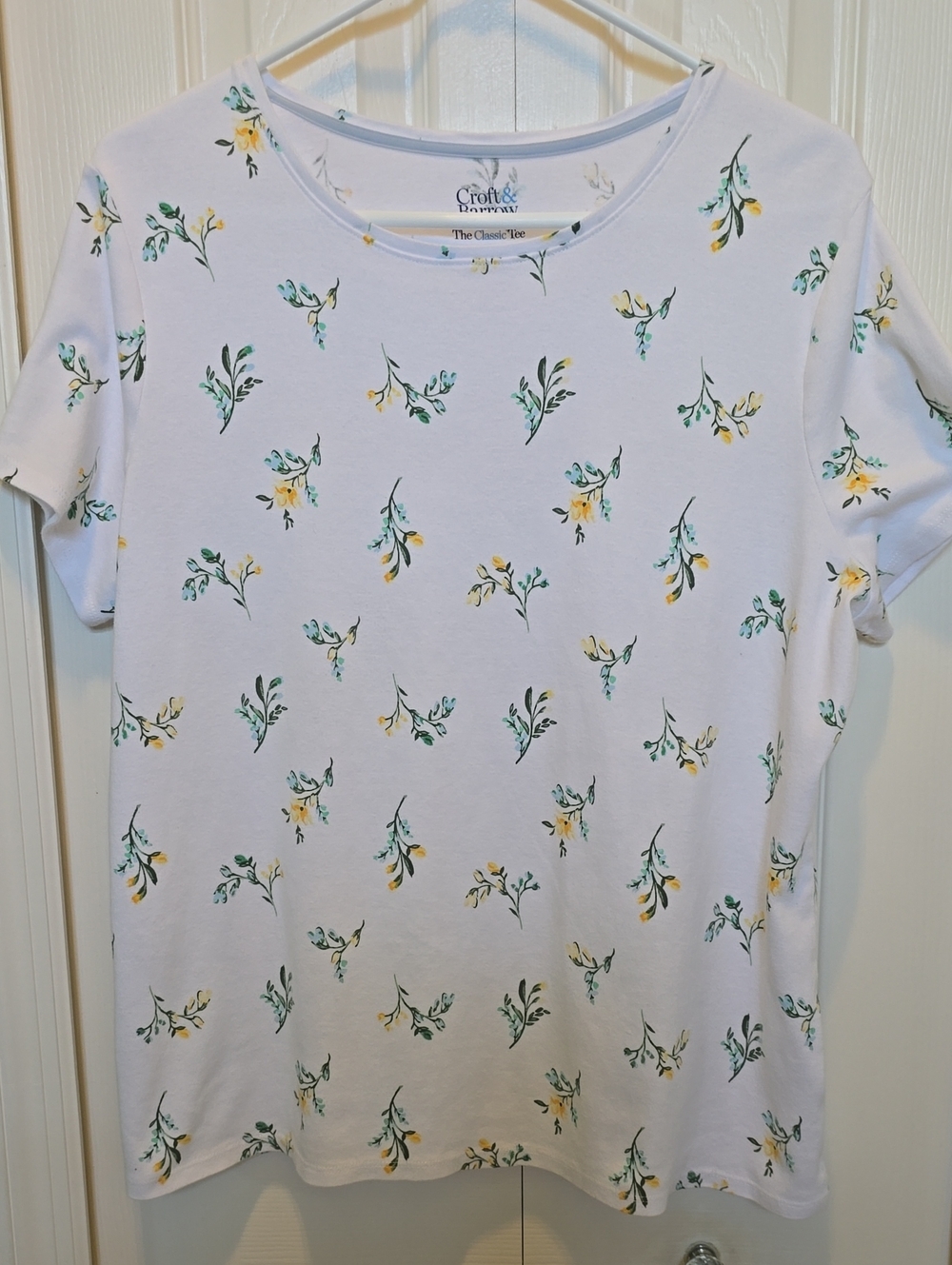 croft & barrow White Tee with Yellow and Green Floral Sprigs